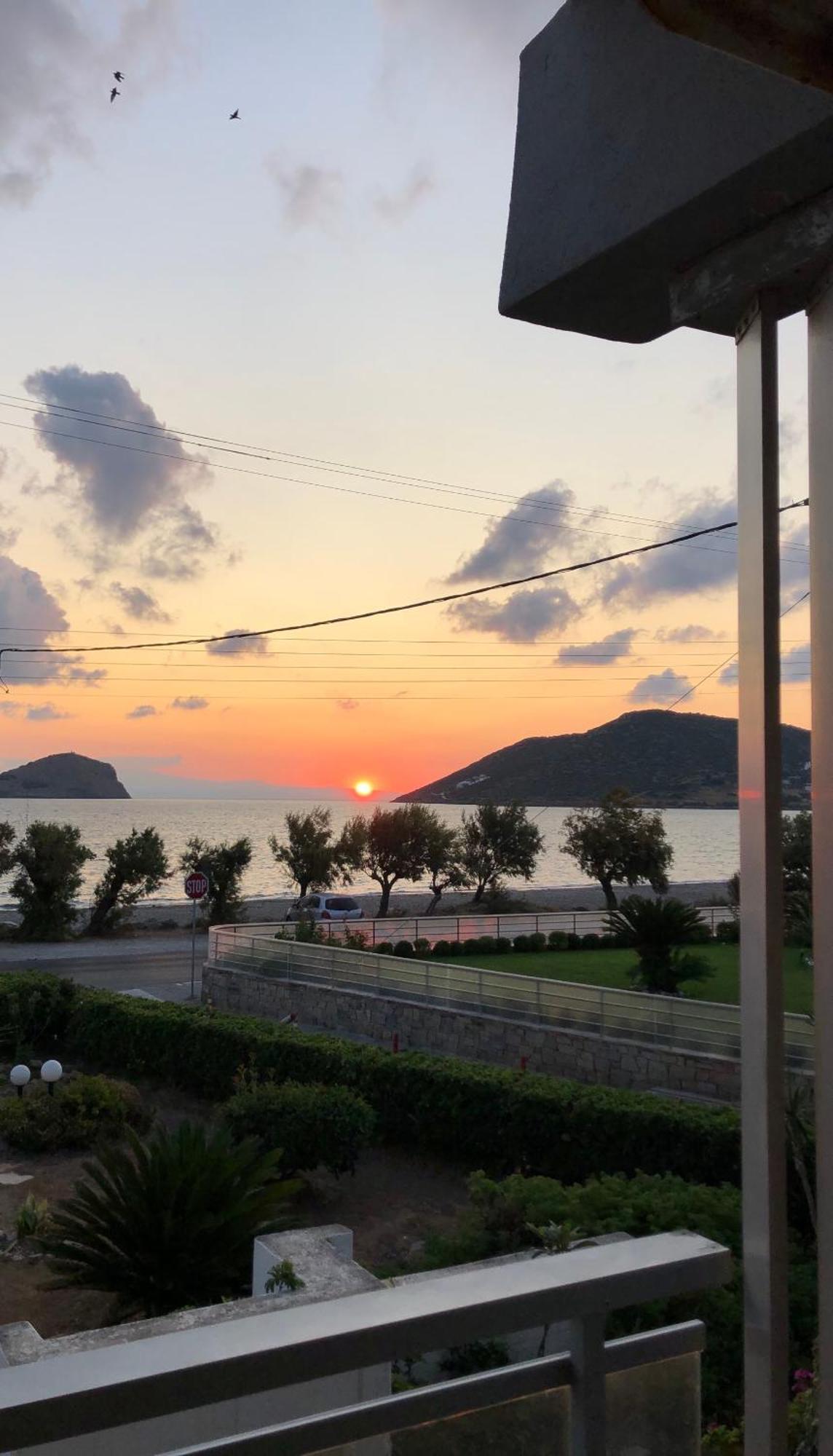 Seashore Happiness Apartments Porto Rafti Bagian luar foto