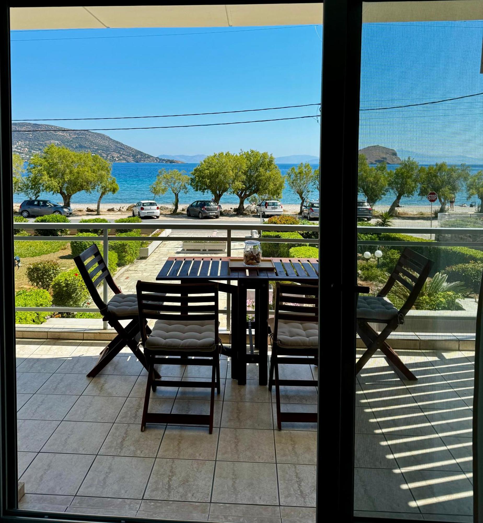 Seashore Happiness Apartments Porto Rafti Bagian luar foto